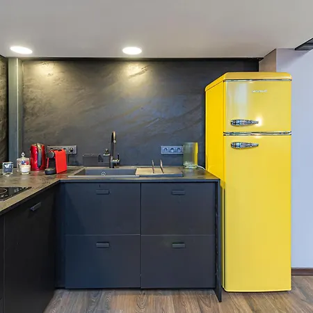 Radio Loft 203 By Hostlovers